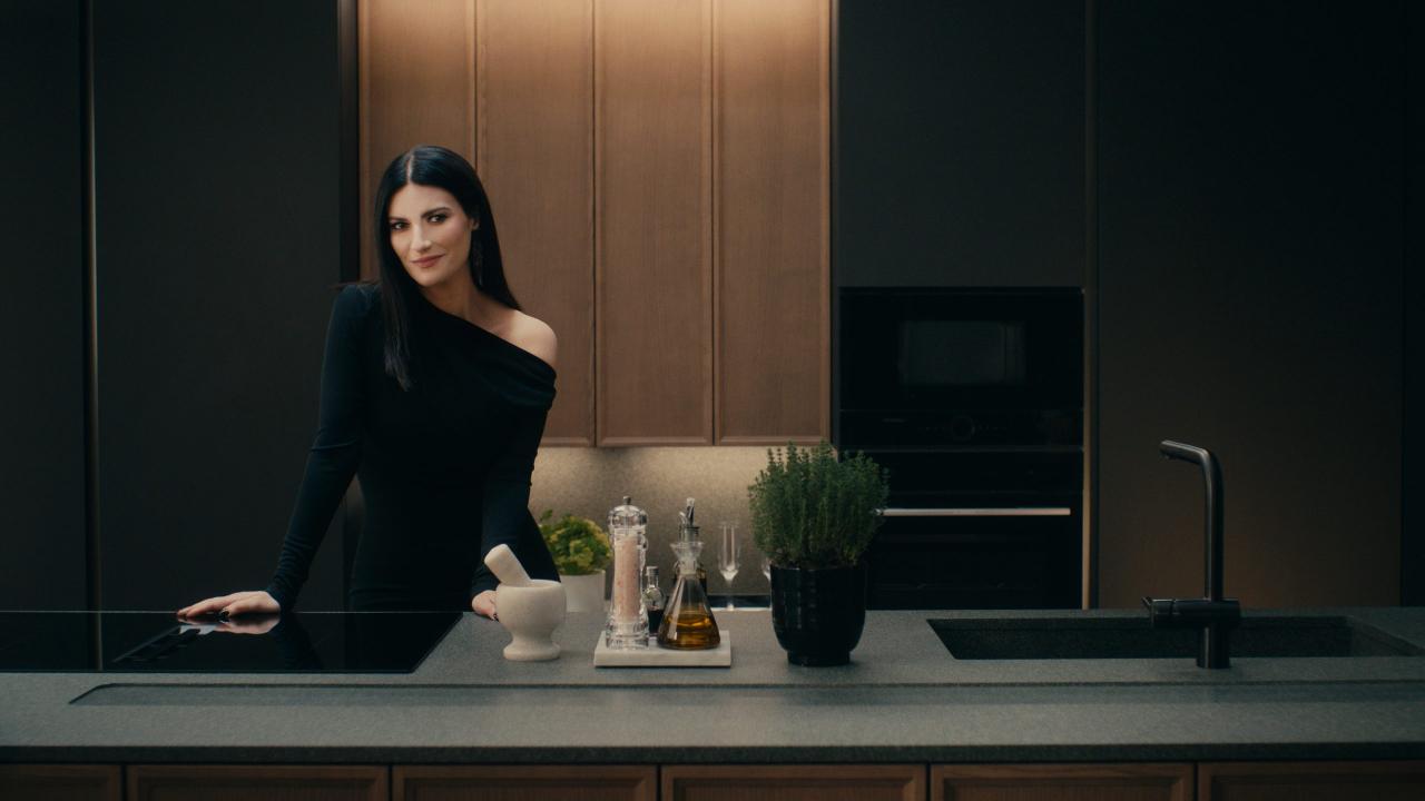 Canzone Pubblicità Scavolini con Laura Pausini